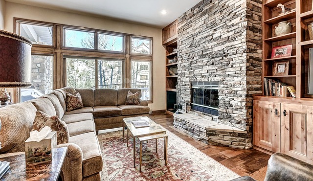 Luxurious, True Ski-In/Ski-Out Highlands Townhouse In Beaver Creek Village