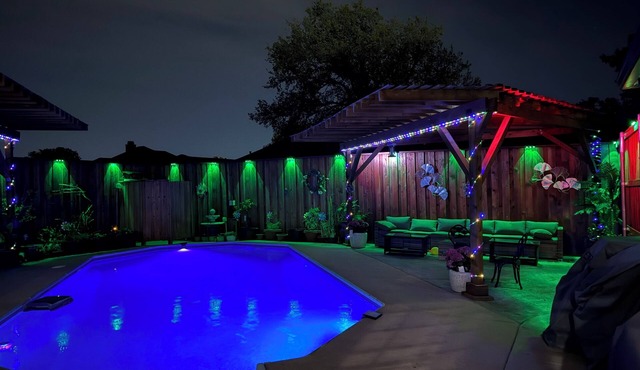 Luxury 4BR lodge with soaring ceilings, pool, spa, and sunlit view