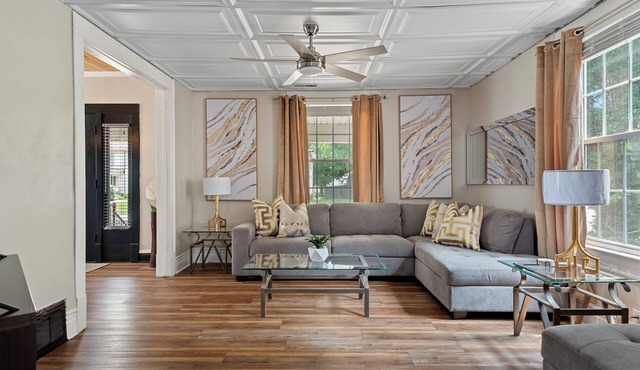 Luxury 6BR Retreat with Fire Pit Sleeps 12