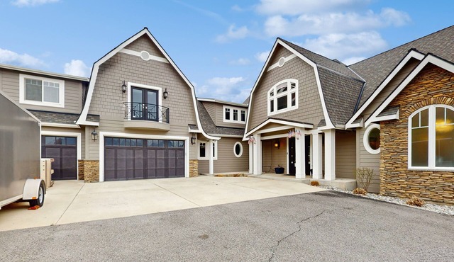 Luxury Home in Wine Country with Private Pool, Hot Tub, and Gourmet Kitchen