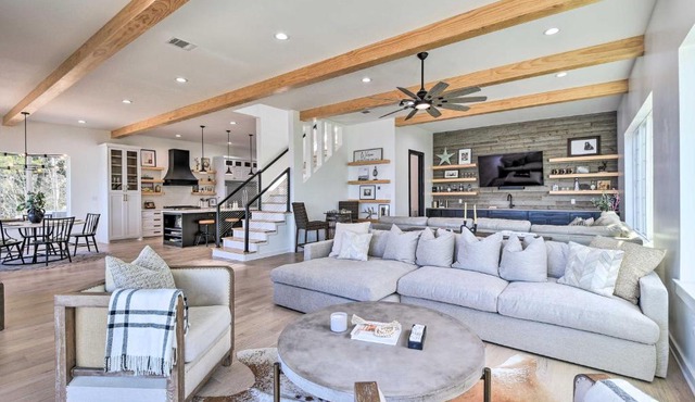 Luxury Lake Granbury Cliffside Home w/Deck!