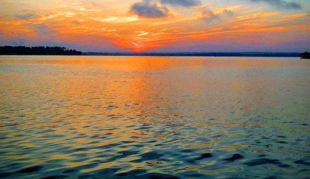 Luxury on the Lake!