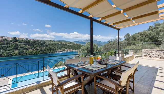Luxury seafront plot villa, seaviews, p-pool, walk to beach- Villa Alex Meganisi in Meganisi