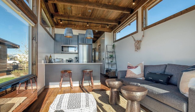 Meadow Creek Tiny Home #02 with Mountain View