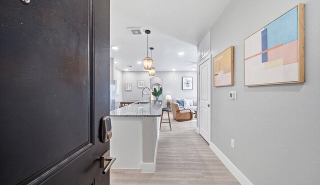 Modern 2-Bed Apartment Complex - Owasso, OK