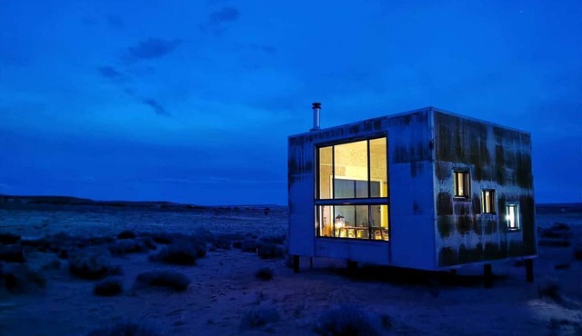 Modern Cubed Cabin Accommodation for a Getaway near the Grand Canyon, Arizona