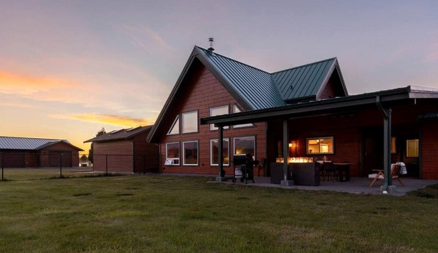 Modern Log Cabin with Cozy Fireplace Retreat & Views in Sequim, Washington
