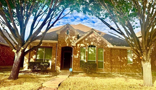 Modern Spacious 4BR Home Near PGA, Hospitals & Corporate. Great amenities.
