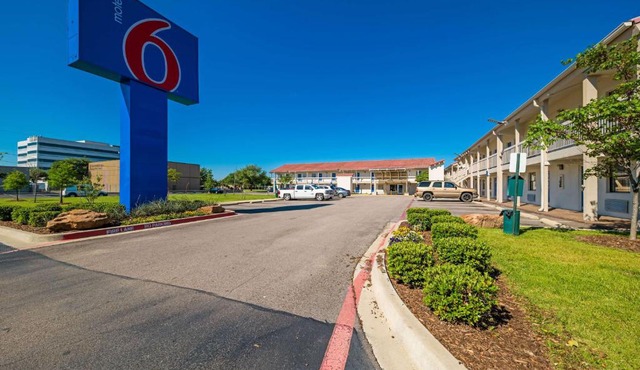 Motel 6-Dallas, TX - Farmers Branch