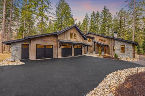 Mountain Modern Lodge