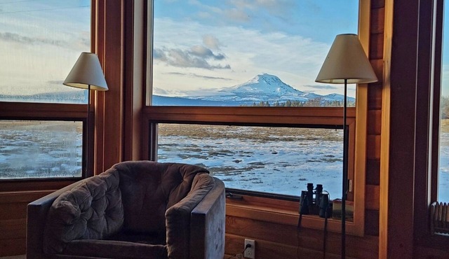 Mountain View Cabin Adjacent to Wildlife Refuge