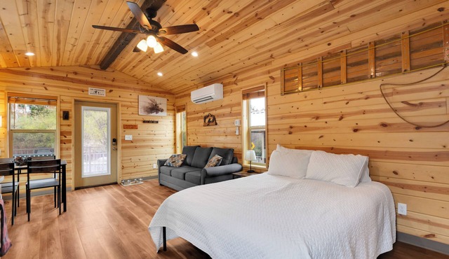 Mt Lemmon Cabin 6 in Summerhaven, Arizona