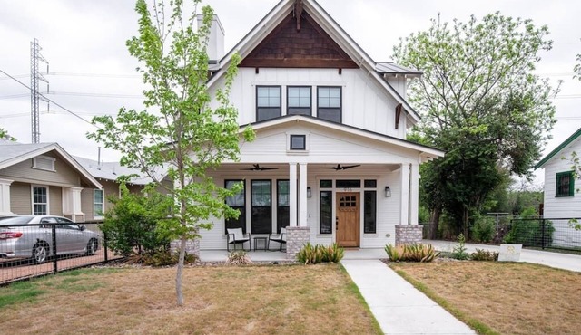 New-built 5 bedrooms, 3.5 baths Craftsman