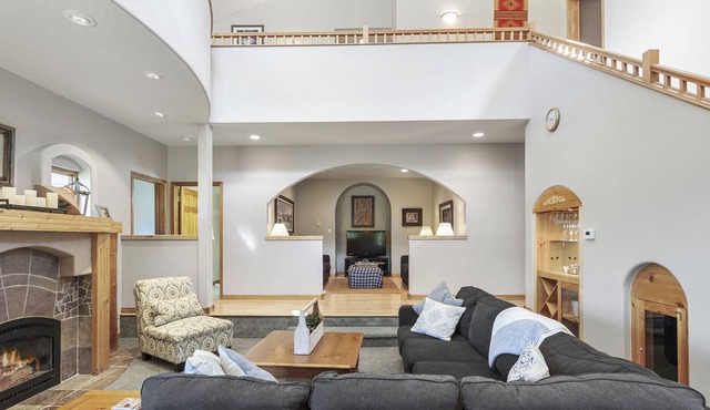 *New Listing* Private 4 Bedroom Home