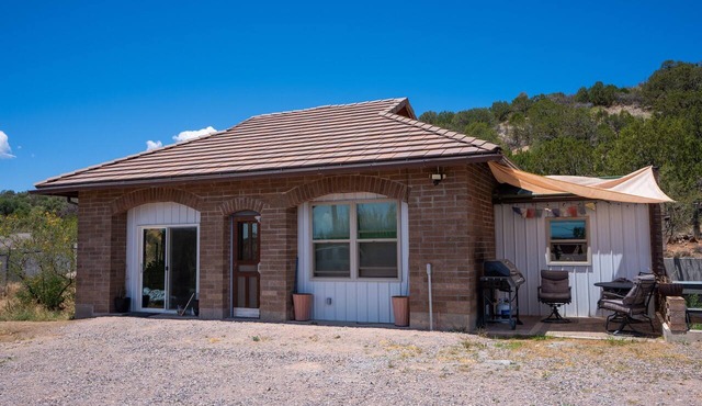 NEW! NY Loft Vibe Hiker Basecamp Silver City