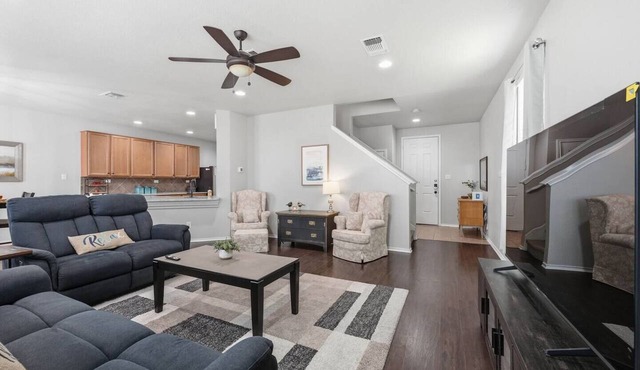 NEW! Spacious 3BR Home for Extended Stays