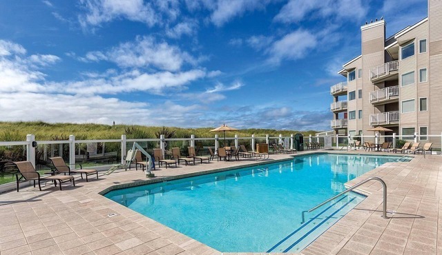 Ocean Shores | Couple Coastal Retreat | Pool | 1BR