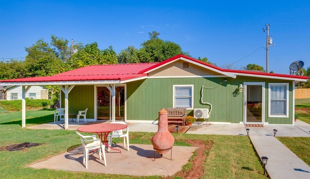 Oklahoma Home Near Lake w/Patio, Grill & Chiminea