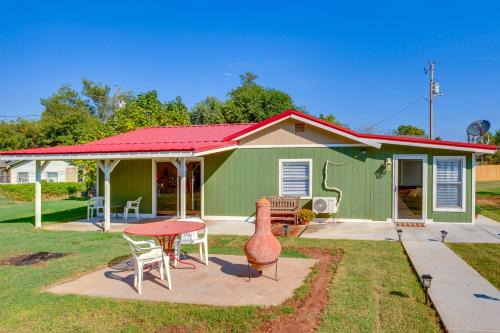 Oklahoma Home Near Lake w/Patio, Grill & Chiminea