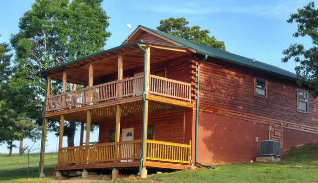 Original log cabin with modern comfort