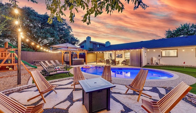 Paradise Pool, FirePit, HotTub, Mini Golf, BBQ