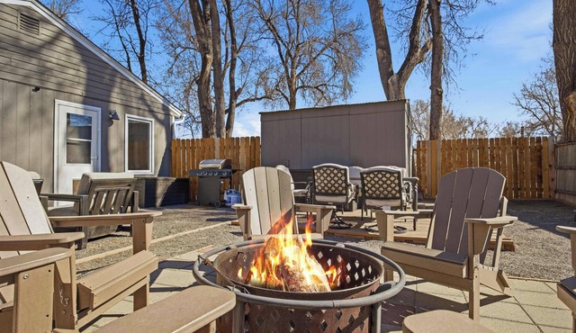 Patio Retreat Near Old Town & CSU | Dogs Welcome