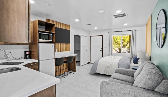 Peppertree Studios D6