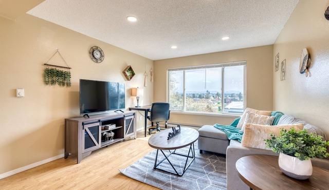 Perch - Cascade Vue 53 BY Betterstay: 1BR | SeaTac | Southcenter