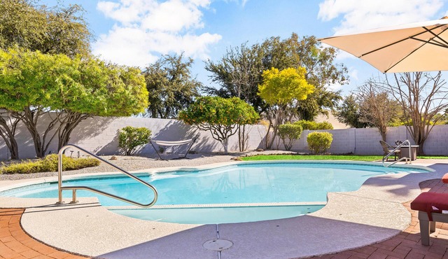 PHX Scottsdale Oasis 4BR Private Pool Hot Tub Resort-Style Patio Shop Dine Golf