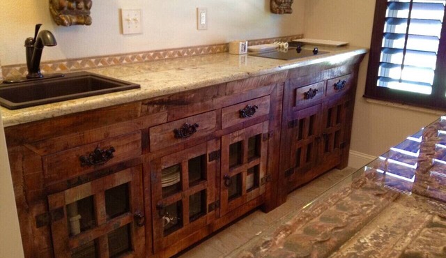 Pinnacle Apt close to the best Mall and trails.
