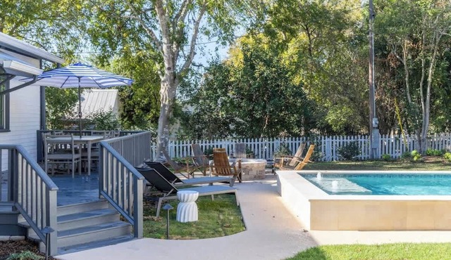 Plunge Pool +Firepit + Food Delivery in Round Top
