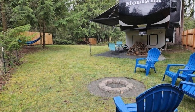 PNW glamping with private yard
