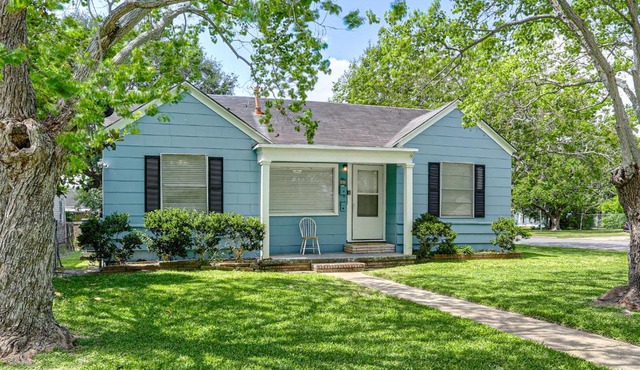 Port Arthur Homebase: Work, Dine & Play!