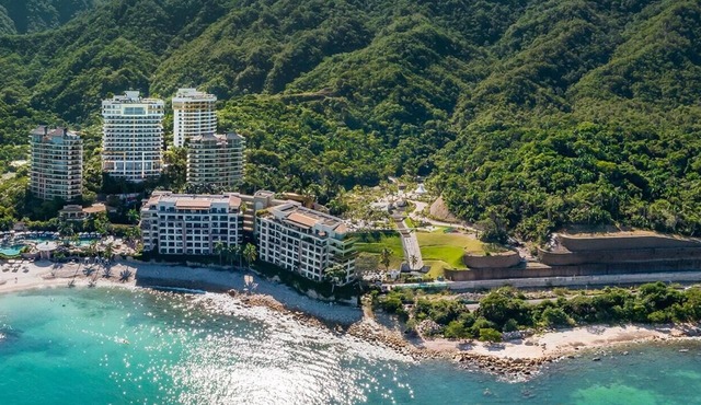 Price decrease! Puerto Vallarta, Garza Blanca, 5-star Resort, 1-bedroom unit, in Puerto Vallarta