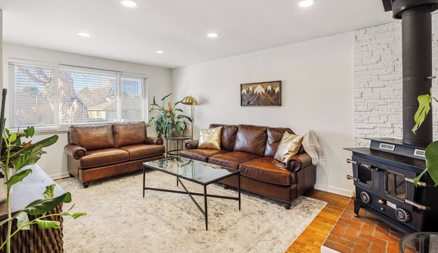 Private Denver Stay Near DU & I-25