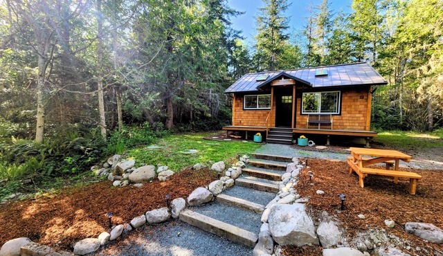 Private Evergreen Hideaway