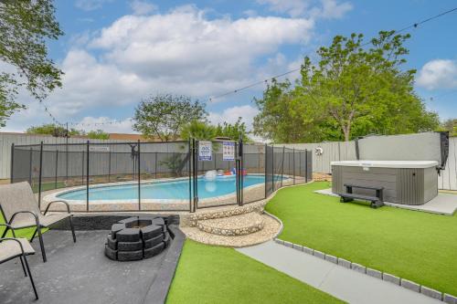 Private Outdoor Oasis: Group Escape in San Antonio