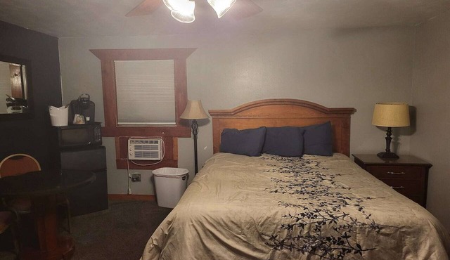 Queen Bed Non-Smoking