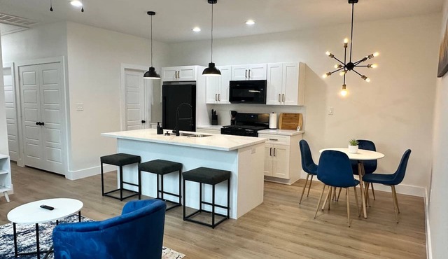 Quiet 3BR Home Fast Access to IAH Downtown