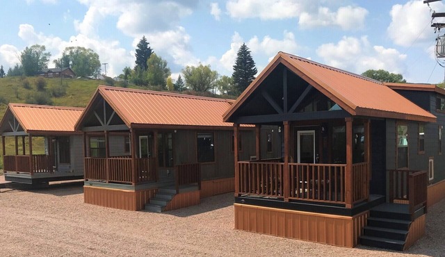 Relaxing Getaway in our Cozy Cottage at Lodges of Oak Creek!