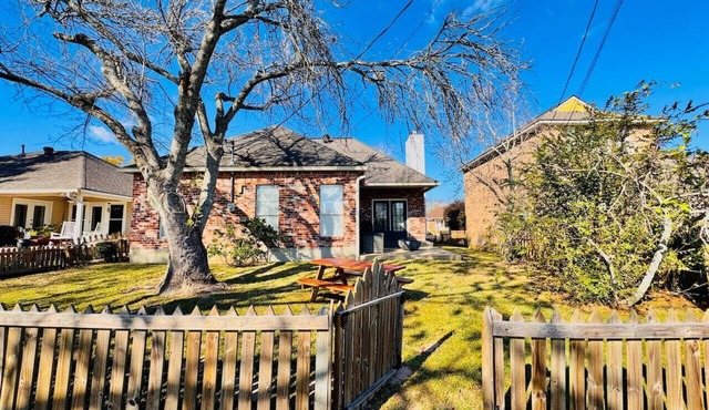 Relaxing Lakeview Retreat Sleeps 6