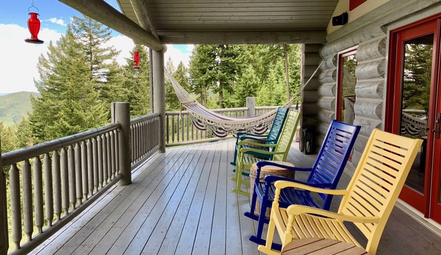 Remote Work Retreat - Mountain Lodge with Fast Starlink WiFi