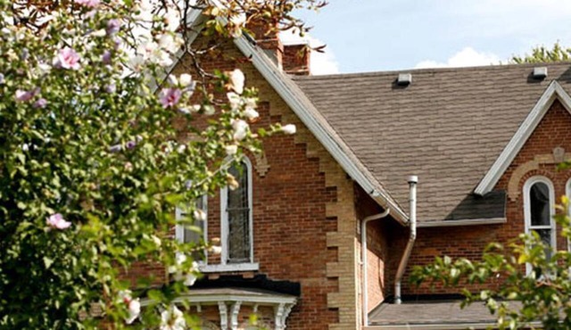 Romantic Getaway for Two with Hot Tub near Lakeshore, Ontario in Combermere