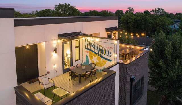 Rooftop Deck & Game Garage Stylish 4BDR in East Nashville | Skyline Soundhouse