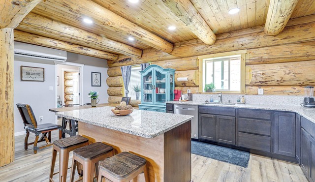 'rustic Cliff Ranch' in Uintah Basin: Dogs Welcome