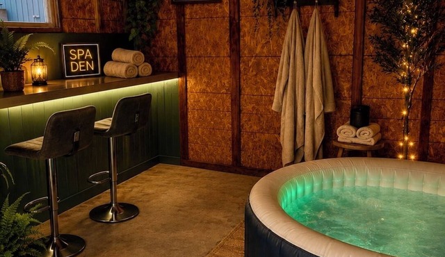 Rustic Spa Escape Near I-70