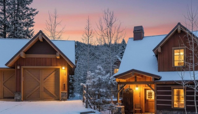 Ski in/out Buttercup, pet-friendly, hot tub