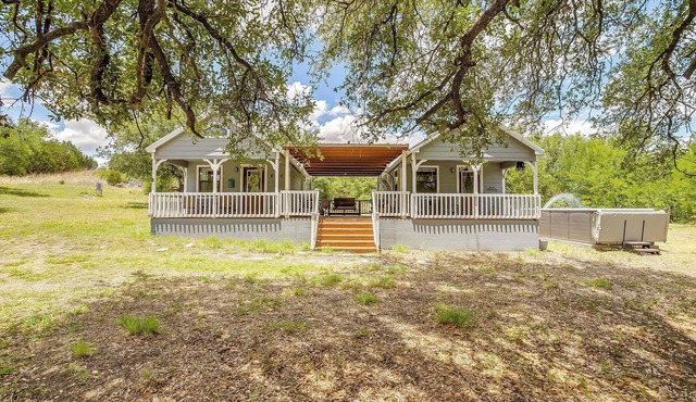 Skyview Ranch Family Cabin Duo