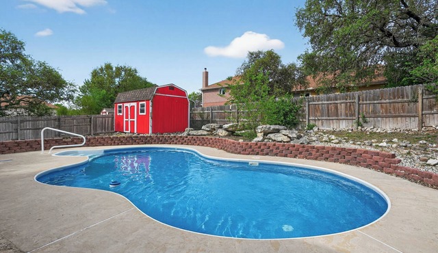 Sleeps 14 · Private Pool · 4BR Near SeaWorld