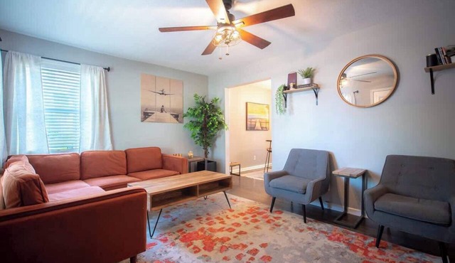 Sleeps 7| 3BR| Walkable+Shopping+World Cup ready